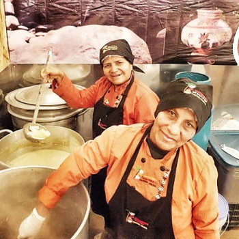 Foto de LAS MUJERES DE CHAZUTA Y SU COCINA