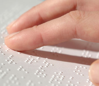 Foto de CARTAS EN BRAILLE EN MIRAFLORES