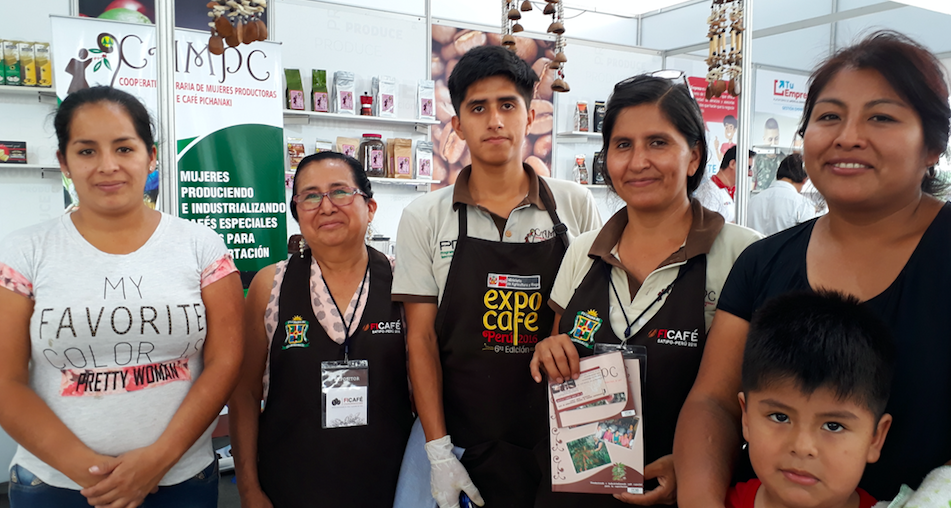 ¿QUÉ SUCEDE CUANDO LAS PRODUCTORAS PERUANAS DE CAFÉ SE AGRUPAN?