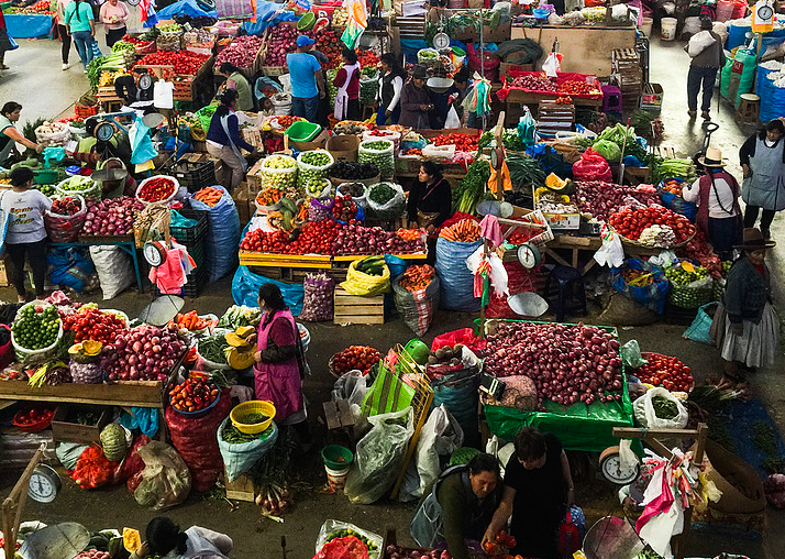 MERCADO DE PRODUCTORES DE URUBAMBA