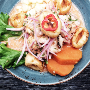 Foto de A COCINAR LA RECETA DEL CONTUNDENTE Y REPARADOR CEBICHE CHALACO DE LA MAR