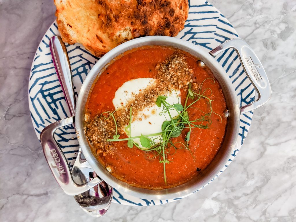 LA SOPA DE TOMATE QUE TODOS MERECEMOS TOMAR EN ESTE INVIERNO FRÍO