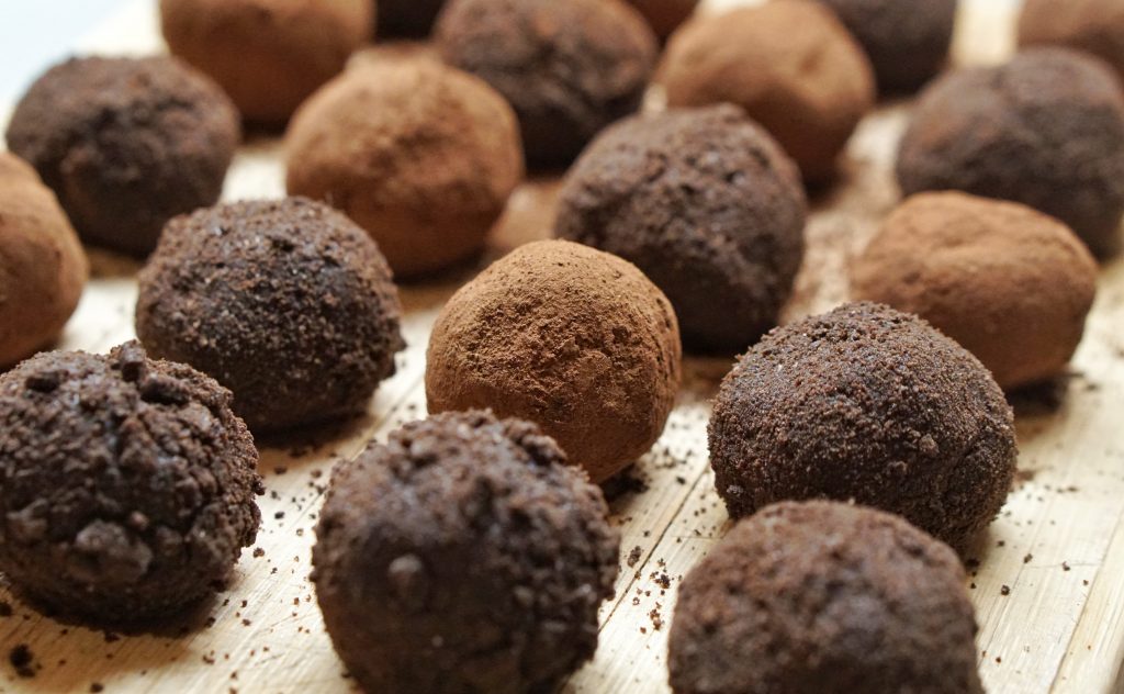 TRUFAS DE CERVEZA Y CHOCOLATE, UNA RECETA DE VÍCTOR TARAZONA