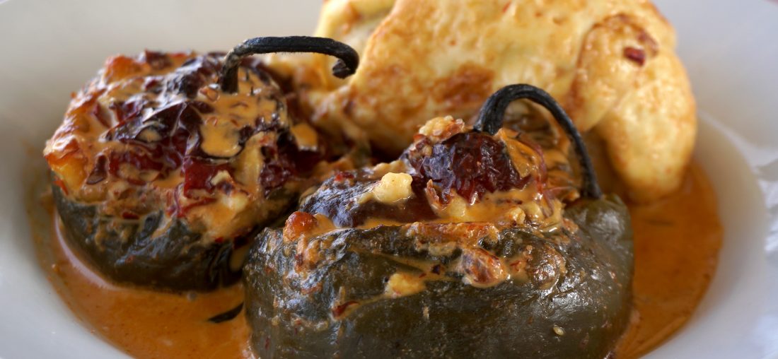 LOS 5 MEJORES ROCOTOS: RELLENOS AREQUIPEÑOS DE MARÍA ELENA CORNEJO