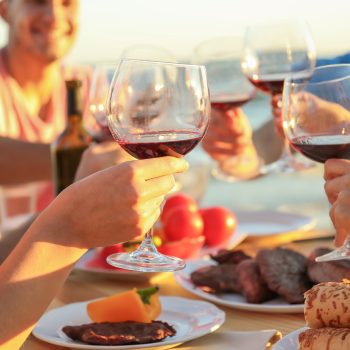 Foto de 5 VINOS MEDALLEROS PARA ACOMPAÑAR LAS PARRILLAS