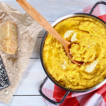 Foto de DUELO DE POLENTAS: ¿CREMOSA Y SUELTA O CUAJADA Y FRITA? UN DEBATE FAMILIAR Y DOS RECETAS CASERAS
