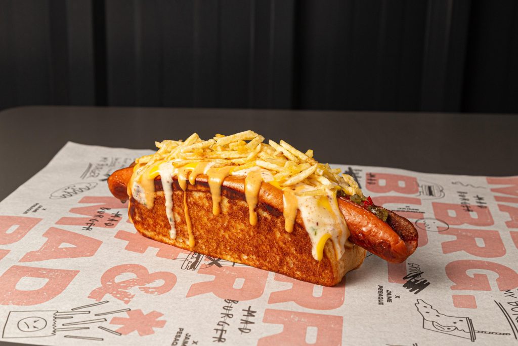 LA CATA CON TODAS LAS CREMAS: MOSTAZA, MAYONESA Y KETCHUP