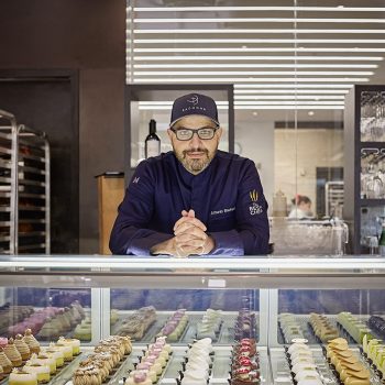 Foto de ANTONIO BACHOUR: “A LA PASTELERÍA LATINOAMERICANA LE FALTA CREATIVIDAD, CONSISTENCIA Y CALIDAD”