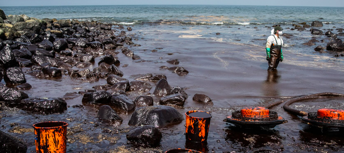 PETRÓLEO Y MAR: ¿QUÉ HACER PARA QUE EL OCÉANO SEA UNA DESPENSA INACABABLE?