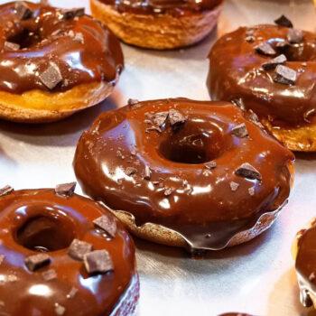Foto de EL OJO DEL COMENSAL: DODO DONUTS (TAMBIÉN HAY BOMBAS SALADAS)