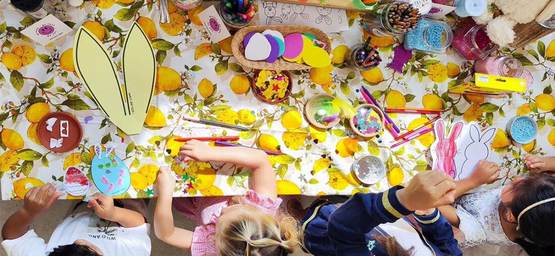 ARTE ALIADO MESA: ATELIER DE CAMI EN CAFÉS Y RESTAURANTES