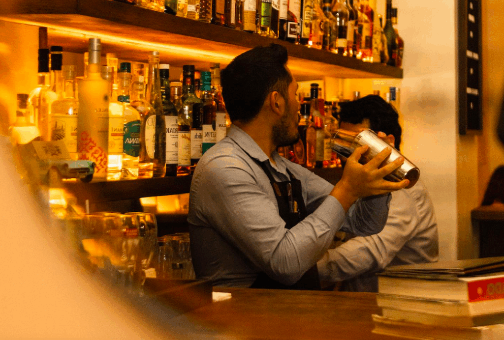 INELUDIBLES BARRAS DE RESTAURANTES