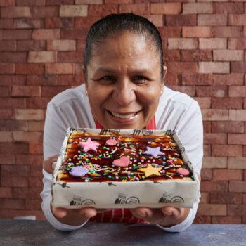 Foto de ELENA SANTOS IZQUIERDO: LA DULZURA EN SUS MANOS 