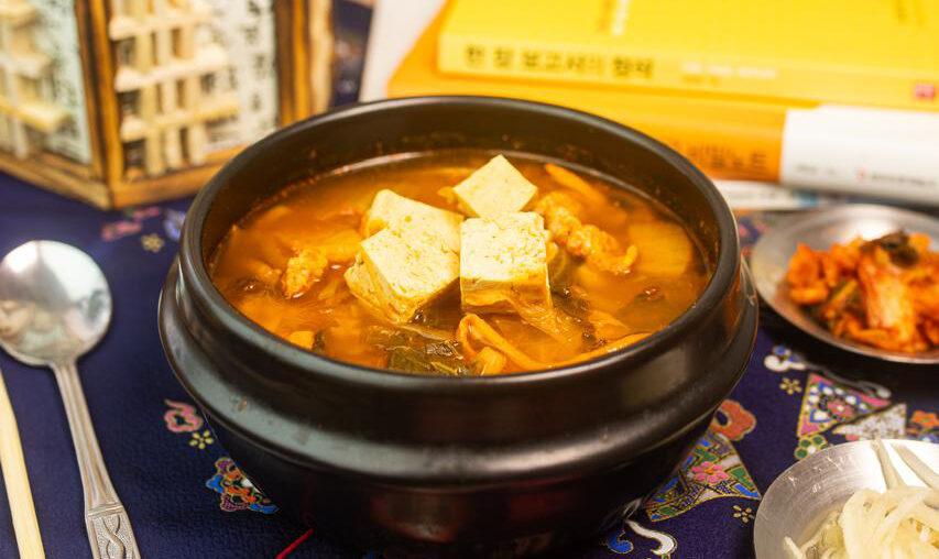 CASA COREA: UN RESTAURANTE CON PROPÓSITO QUE TIENE COMO META SERVIR A 10 MIL FAMILIAS POR DÍA