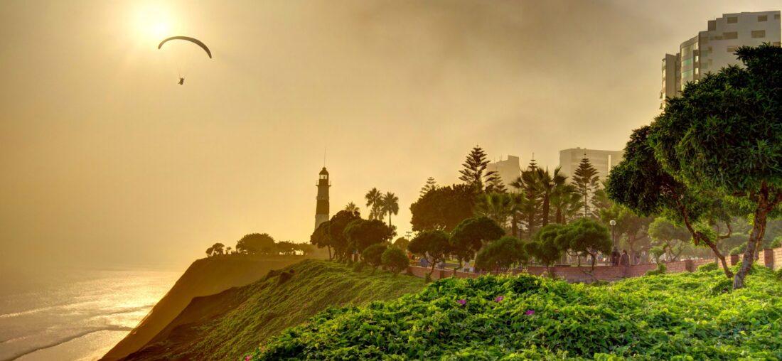 ¿DÓNDE TOMA CAFÉ IGNACIA ESPINOSA EN AV. LA MAR, MIRAFLORES?