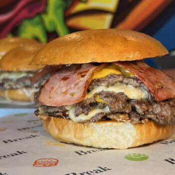 Foto de LA CREATIVIDAD CON HAMBURGUESAS: ARMAMOS NUESTRA HAMBURGUESA SOÑADA