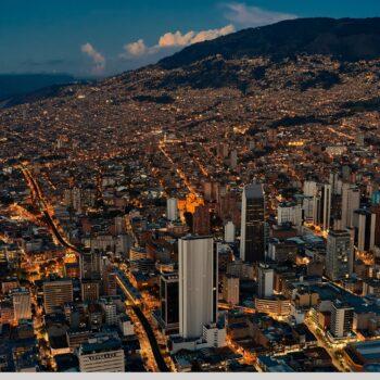 Foto de ¿DÓNDE BEBE CÓCTELES DANIELA ALVARADO EN MEDELLÍN?