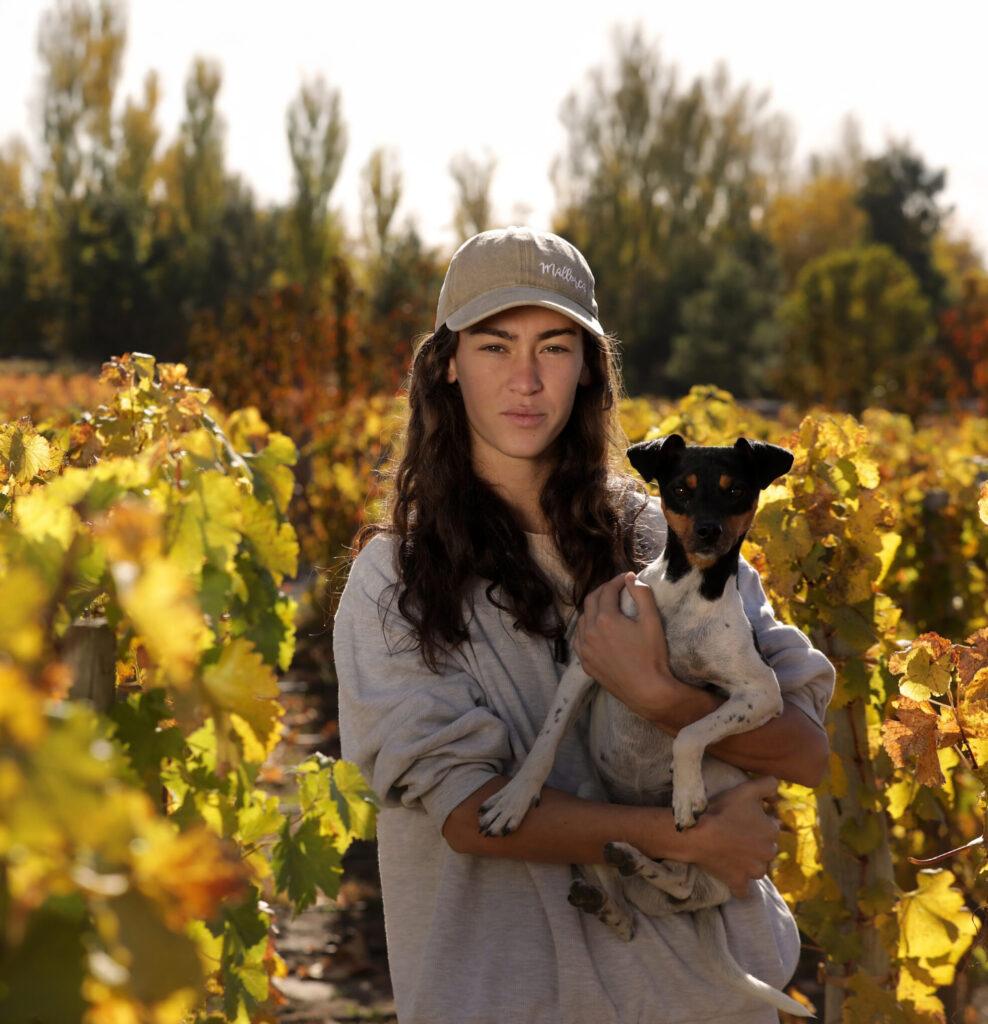 PAULA MICHELINI: RAÍCES AL PIE DE LA MONTAÑA 