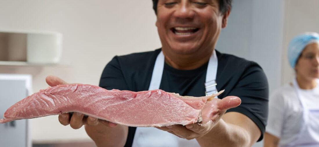 SALDELMAR: LA COCINA ATREVIDA DE HÉCTOR SOLÍS