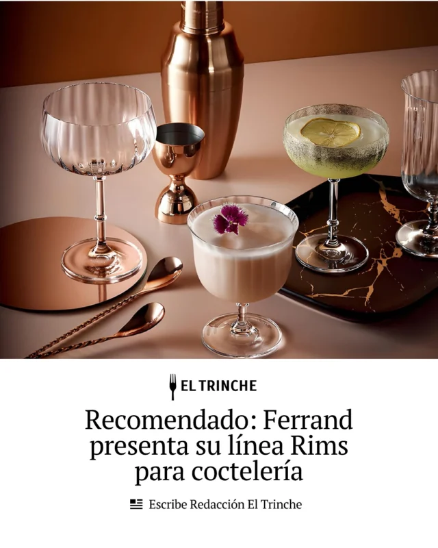 #Recomendado. Una nueva línea de copas ha sido incorporada a la amplia colección de cristalería de @ferrand.peru. Se llama Rims y suma cuatro elegantes modelos estilo modern vintage que presentan delicadas ondas y tallos de estilo victoriano, para disfrutar los cócteles clásicos o creativos de su preferencia. 

📝Escribe @eltrinchecom

#recomendacióntrinchera #cristalería #ferrand #coctelería #eltrinchecom